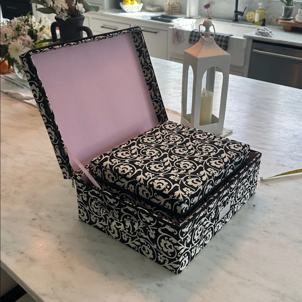 Storage boxes - Picture 6 of 7